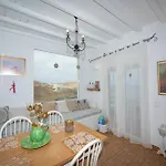 Seaview Mesonette With Private Hot Tub 펜션 *
