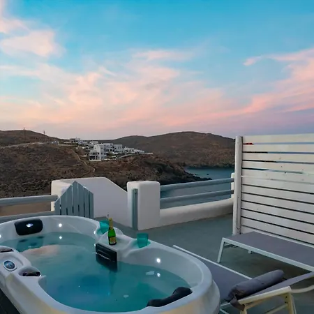 Seaview Mesonette With Private Hot Tub Holiday home