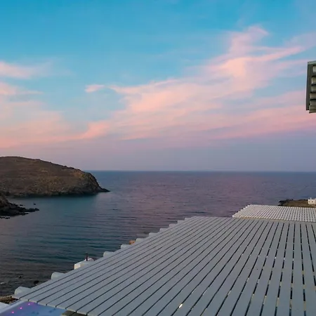 Seaview Mesonette With Private Hot Tub Casa de Férias